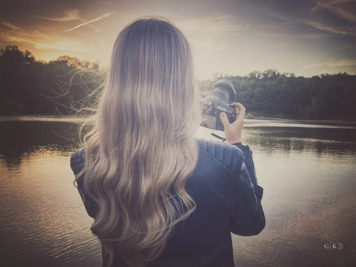Mädchen mit Kamera von GK Fotografie & Design